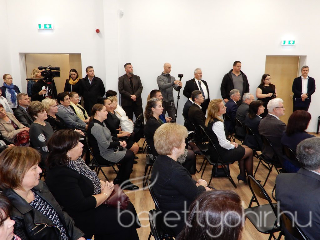 Átadták a zeneiskola új épületét 25